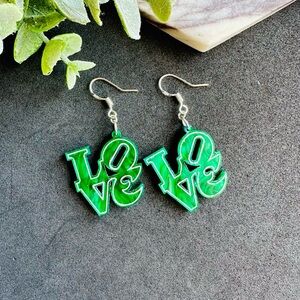 Philadelphia Eagles Spirit Dangle Earrings Football team